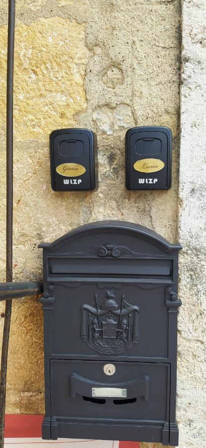 Sognare Nel Castello Hotel Monteriggioni Eksteriør billede