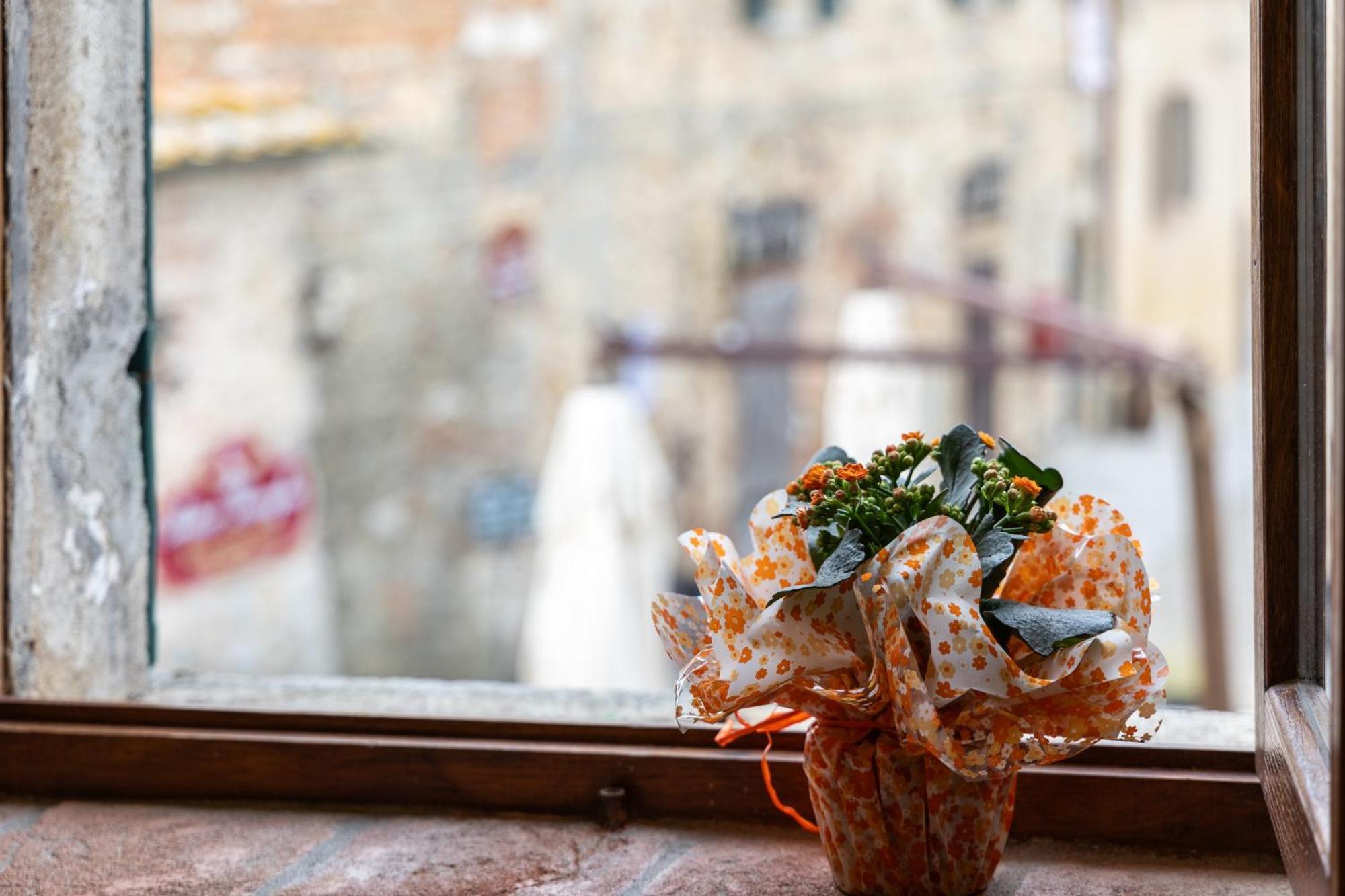 Sognare Nel Castello Hotel Monteriggioni Eksteriør billede