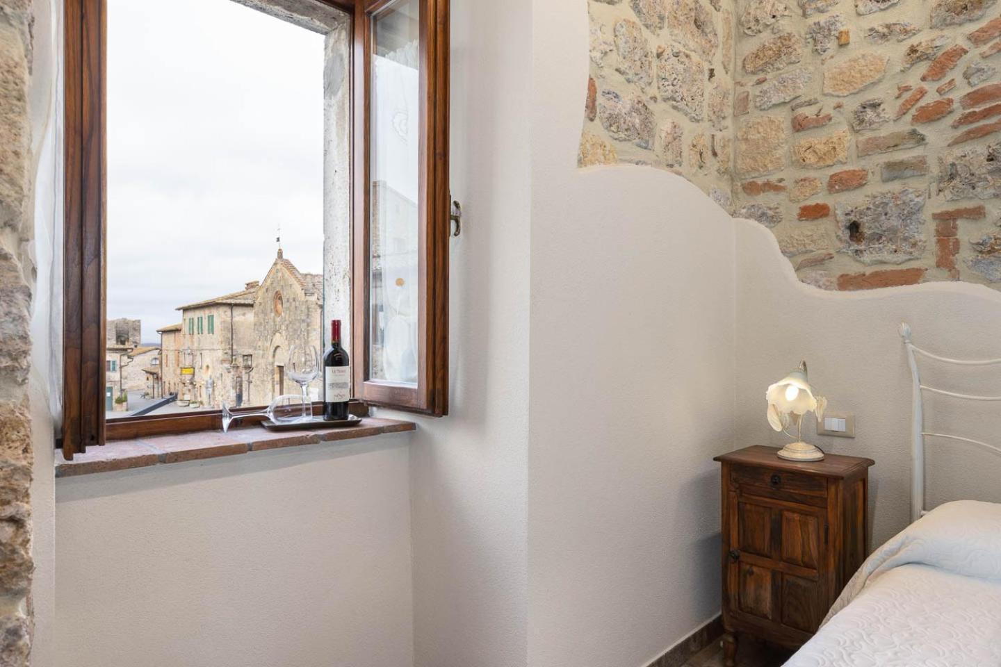Sognare Nel Castello Hotel Monteriggioni Eksteriør billede