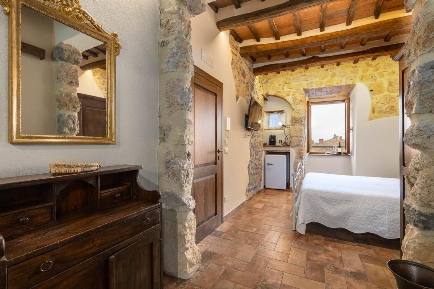 Sognare Nel Castello Hotel Monteriggioni Eksteriør billede